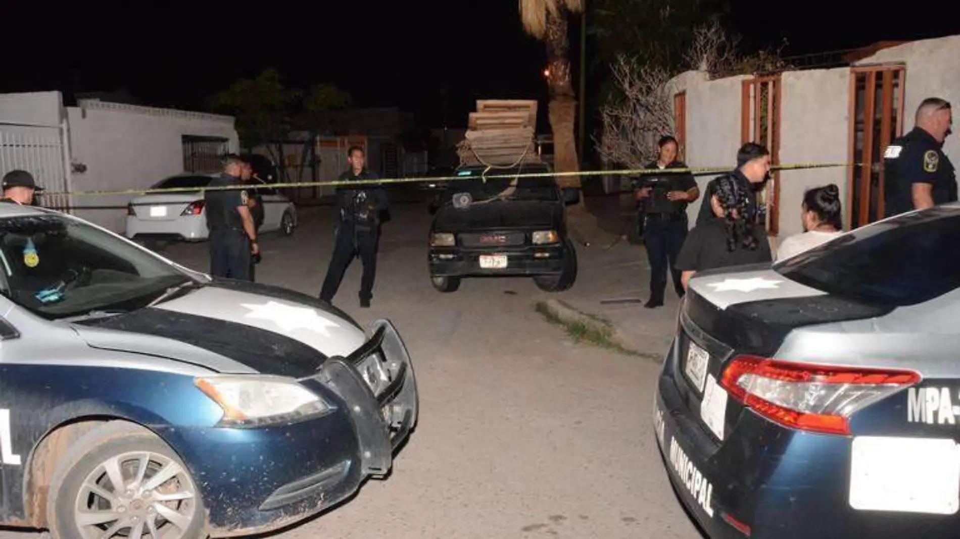 policía movilización sierra azul noche